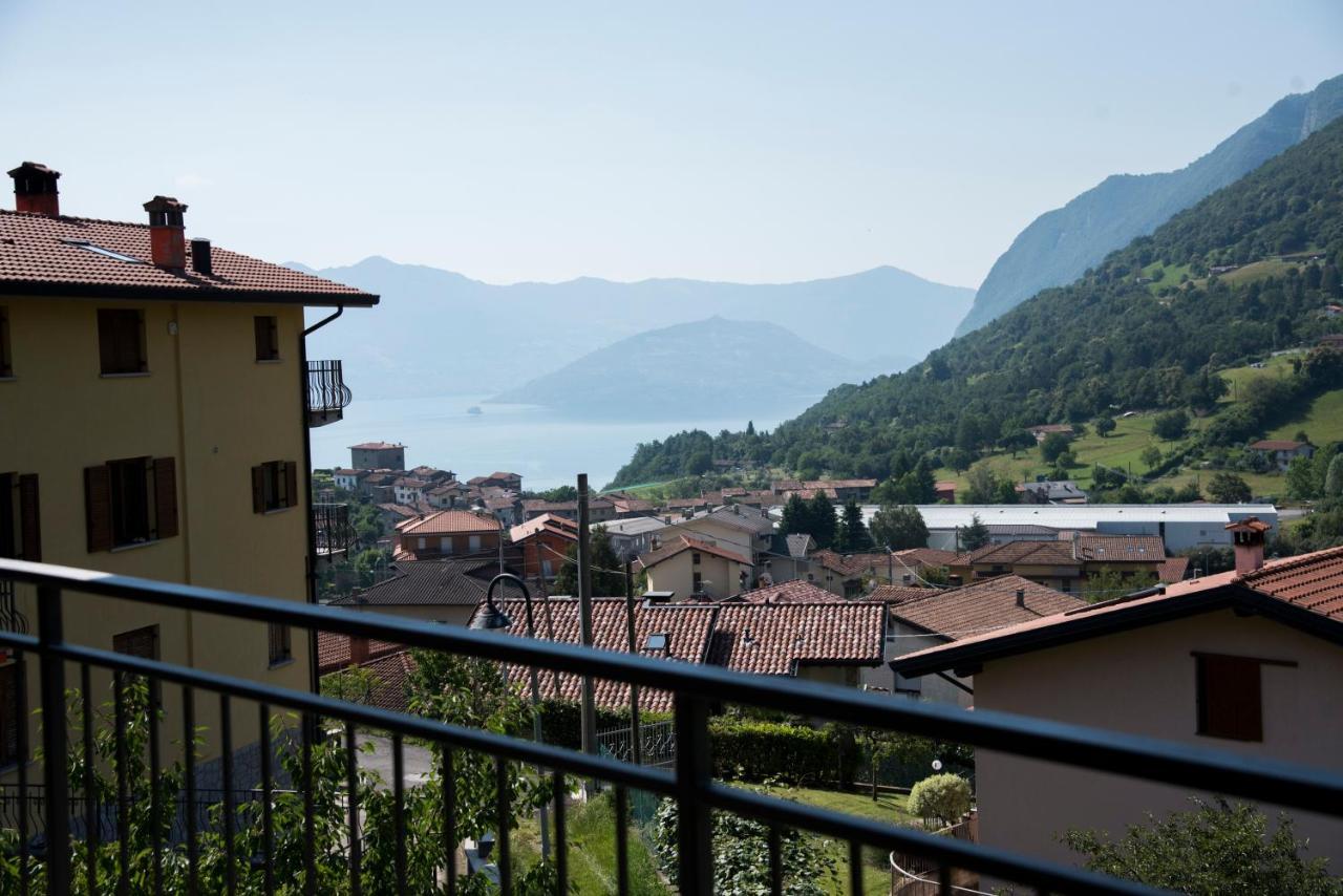 La Casa Di Emy Villa Solto Collina Exterior photo